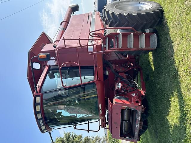 Image of Case IH 2388 equipment image 2