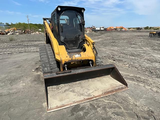 Image of Caterpillar 299D2 equipment image 1