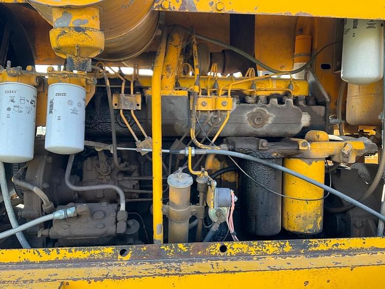 Main image International Harvester H80A 29