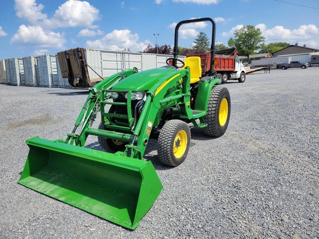 Image of John Deere 3520 Primary image