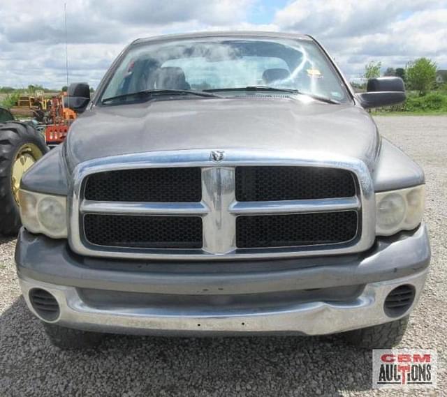 Image of Dodge Ram 2500 equipment image 4