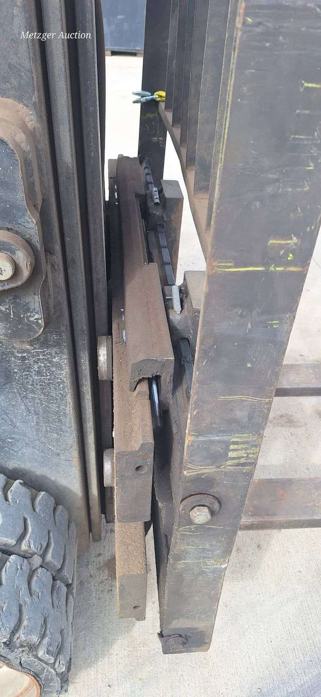 Image of Clark GCX40 equipment image 3