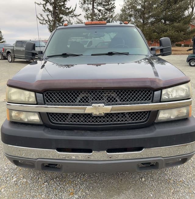 Image of Chevrolet 3500 equipment image 2