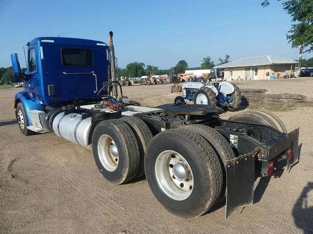 Image of Peterbilt 579 equipment image 3