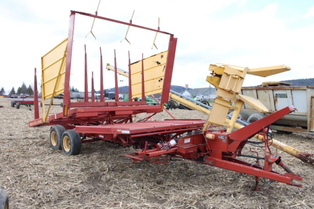 New Holland 1037 Equipment Image0