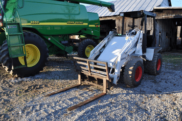 Main image Bobcat 2410