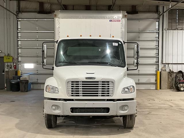 Image of Freightliner M2 equipment image 1