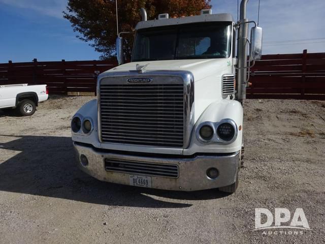 Image of Freightliner Coronado equipment image 4