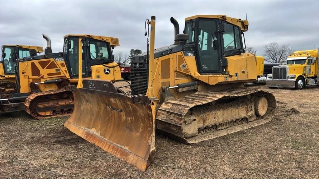 2019 John Deere 750K Equipment Image0