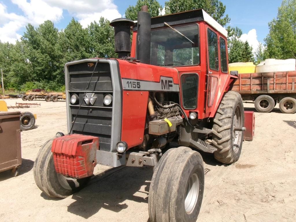 Massey Ferguson 1155 Equipment Image0
