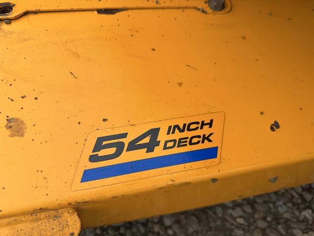 Image of Cub Cadet GTX 2100 equipment image 4