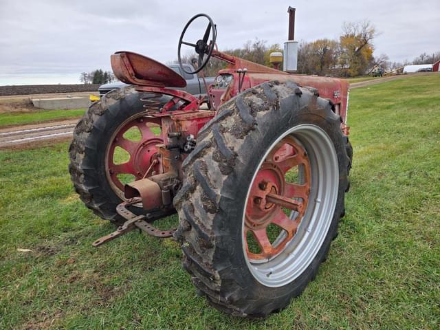 Image of Farmall 350 equipment image 4