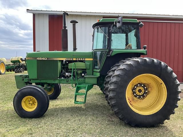 Image of John Deere 4640 equipment image 1