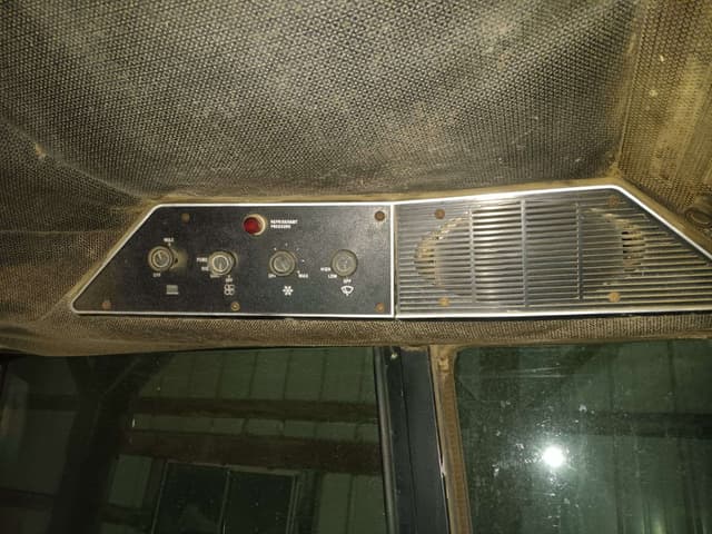 Image of International Harvester 1586 equipment image 4