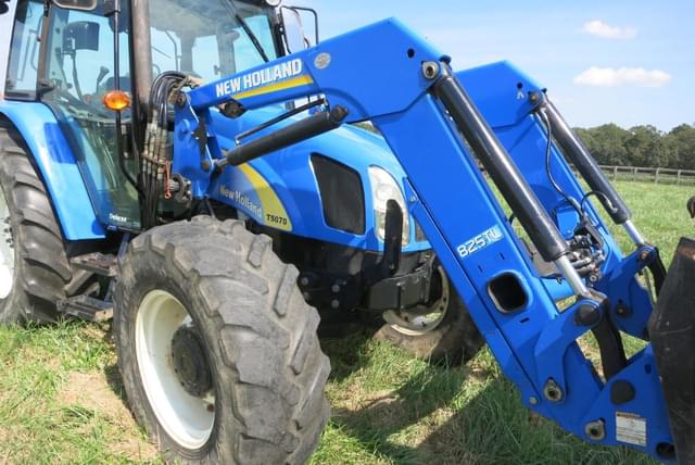 Image of New Holland T5070 equipment image 2
