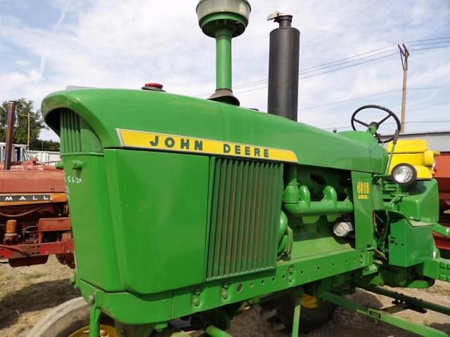 Image of John Deere 4010 equipment image 3