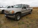 2002 GMC 2500HD Image