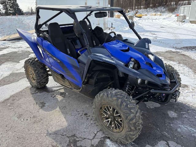 Image of Yamaha YXZ1000R equipment image 2