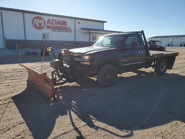 Image of Chevrolet 2500 equipment image 1