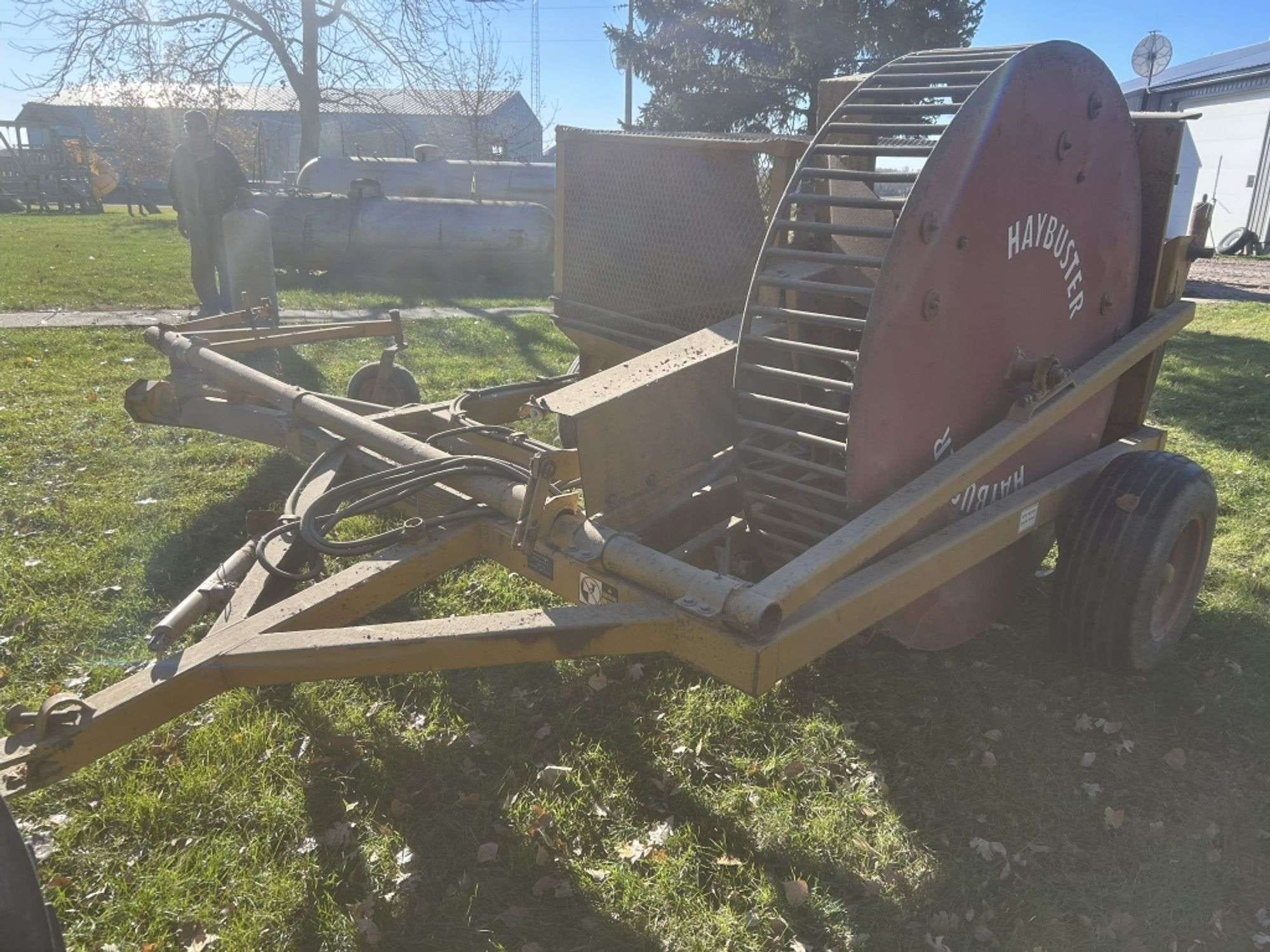 Haybuster L-106 Equipment Image0