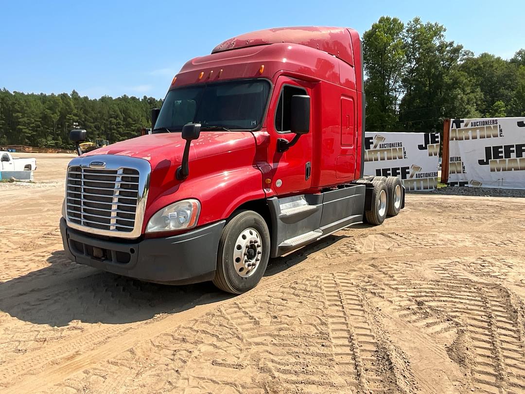 Image of Freightliner Cascadia Primary image