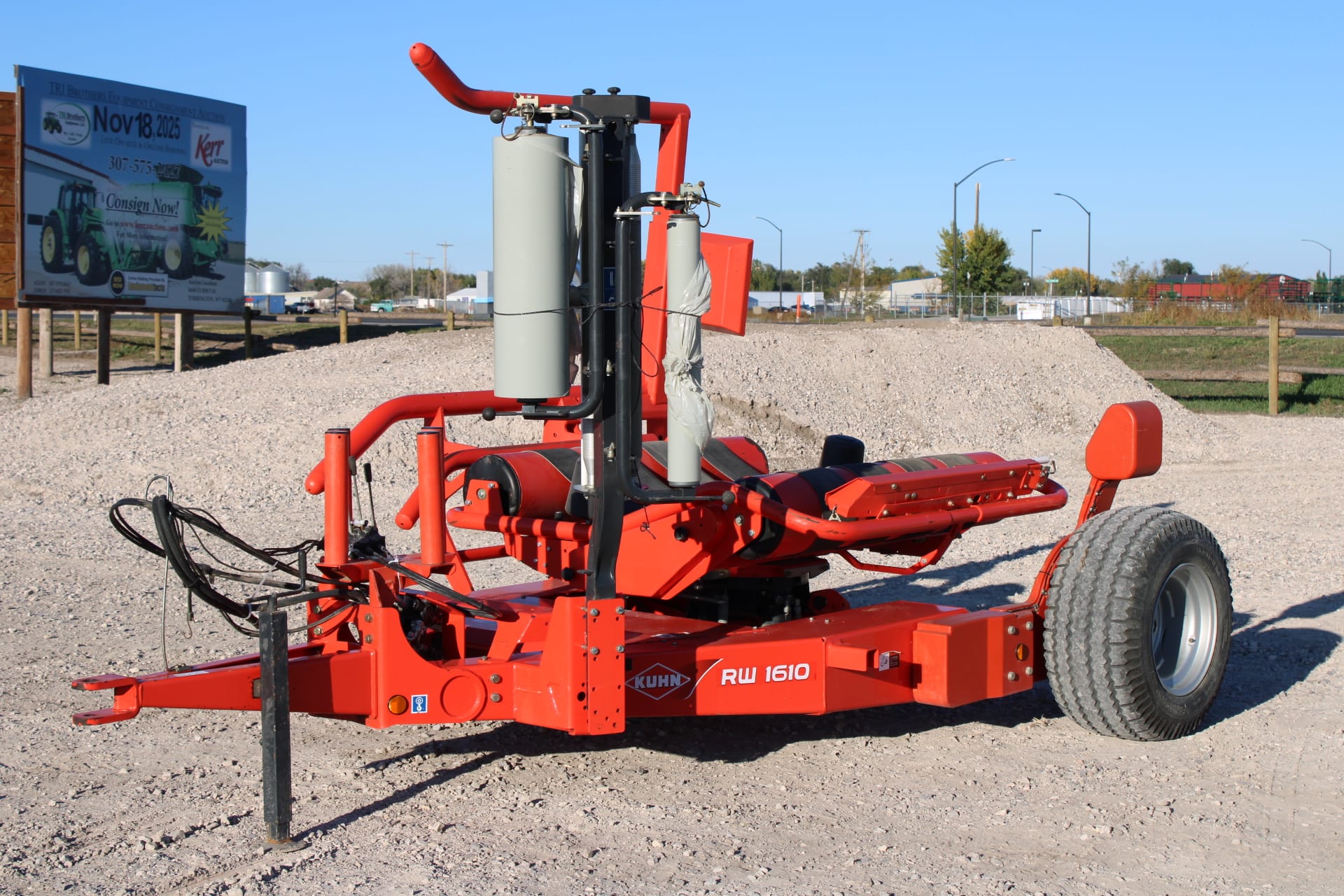 Kuhn RW1610 Equipment Image0