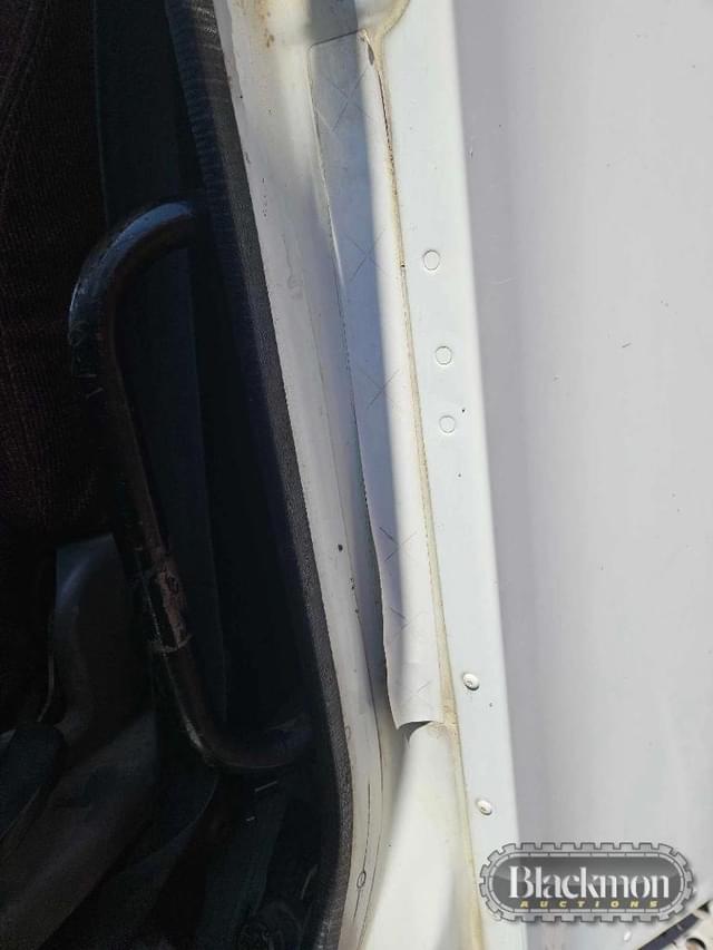 Image of Freightliner Century equipment image 3