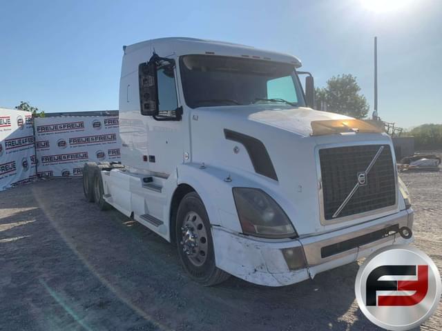 Image of Volvo VNL equipment image 2