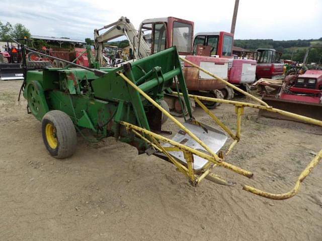 Image of John Deere 336 equipment image 1