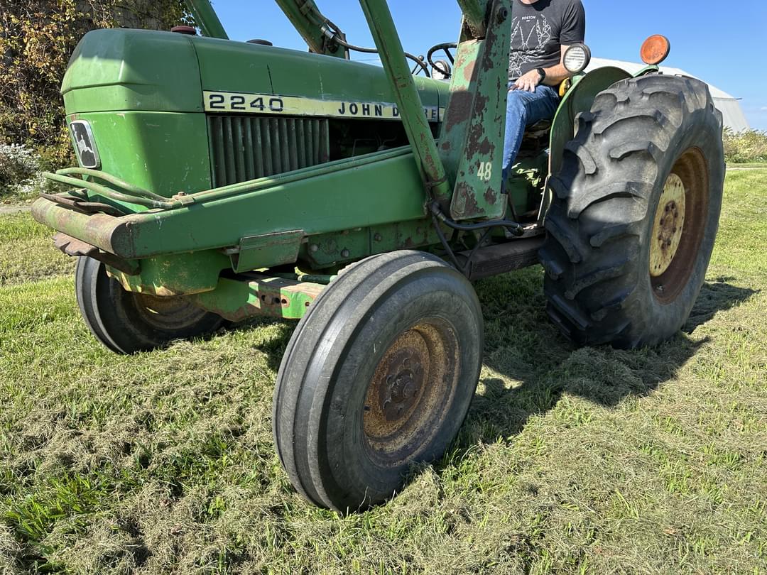 Image of John Deere 2240 Primary image