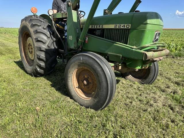 Image of John Deere 2240 equipment image 4