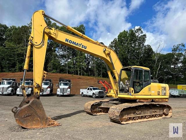 Image of Komatsu PC220LC-7 equipment image 1