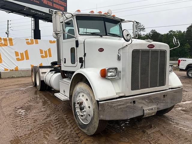 Image of Peterbilt 365 equipment image 2