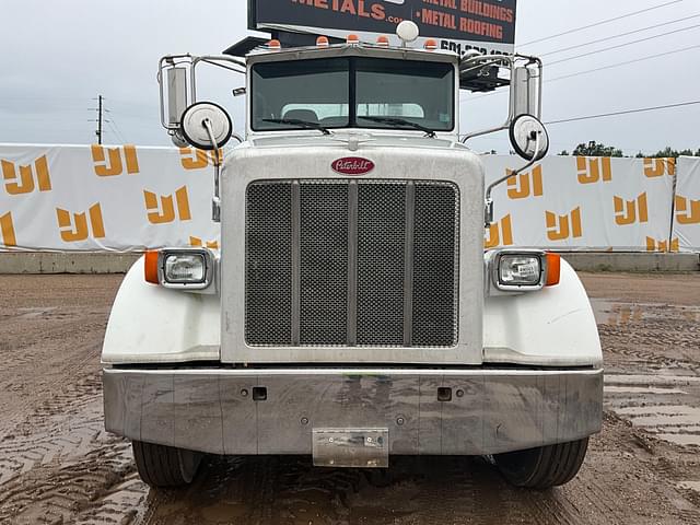 Image of Peterbilt 365 equipment image 1