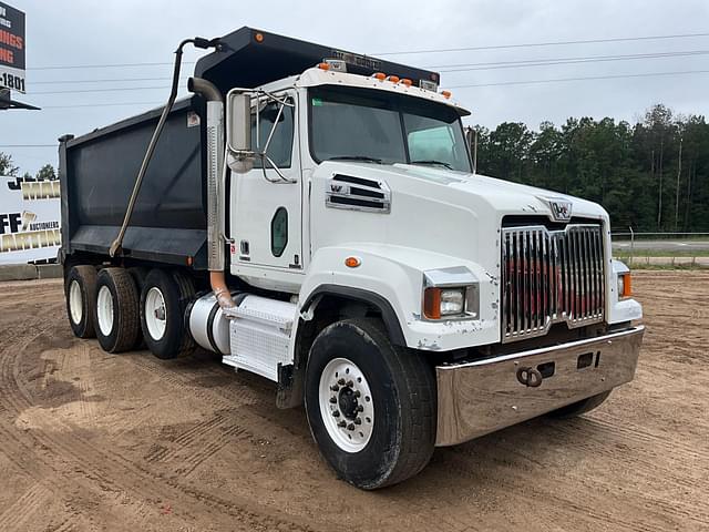 Image of Western Star 4700SF equipment image 2