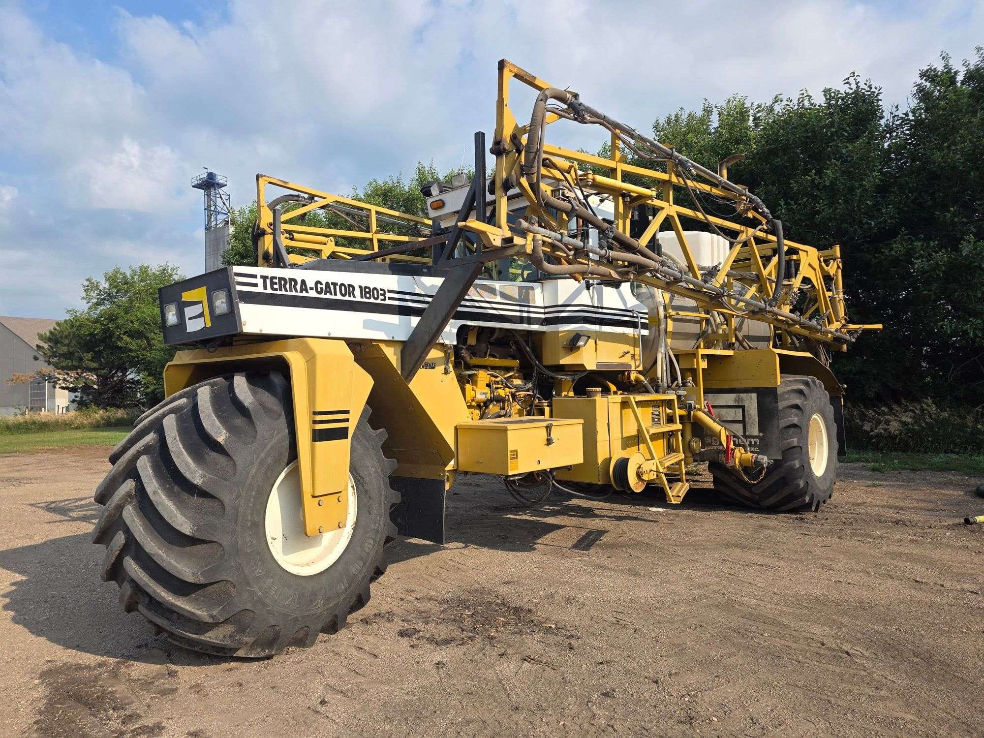 Ag-Chem Terra-Gator 1803 Equipment Image0
