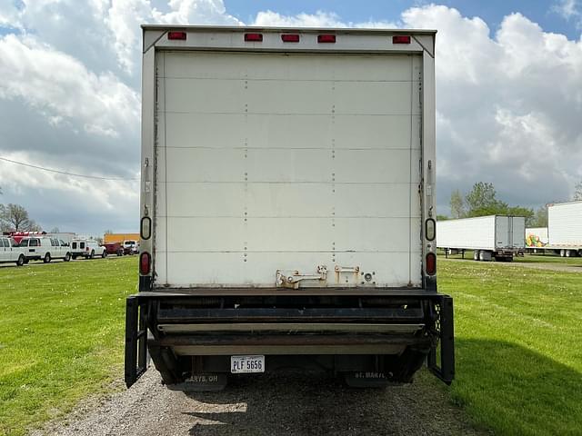 Image of Freightliner M2 equipment image 4