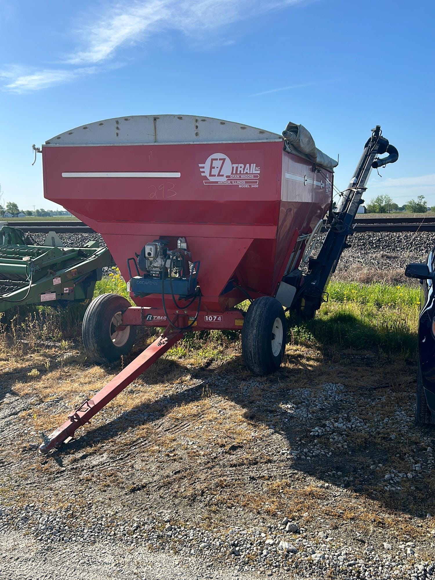 Main image E-Z Trail 3400