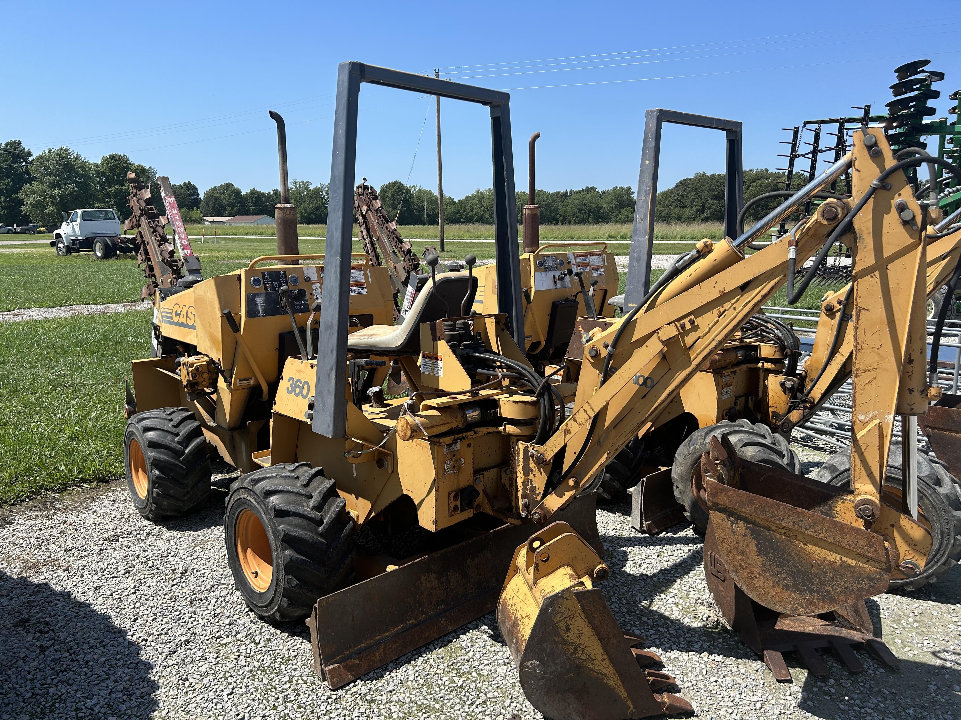 SOLD - 2002 Case 360 Lot No. 12529 Construction with 1,317 Hrs ...