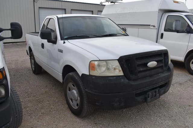 Image of Ford F-150 equipment image 1