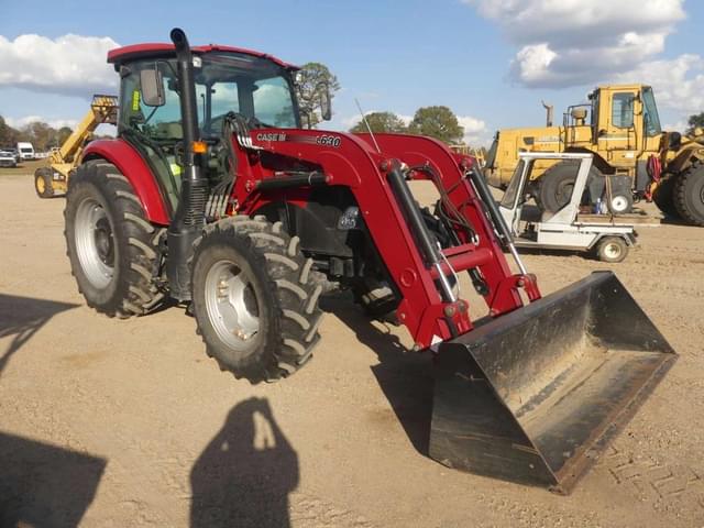 Image of Case IH Farmall 120C equipment image 1