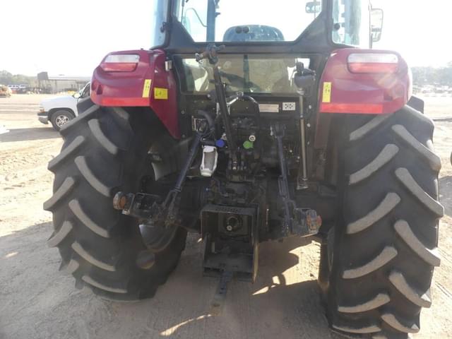 Image of Case IH Farmall 120C equipment image 3