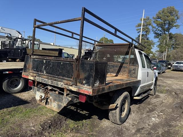 Image of Ford F-250 equipment image 2