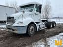 2006 Freightliner Columbia Image