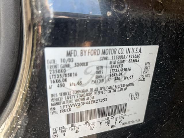 Image of Ford F-350 equipment image 4