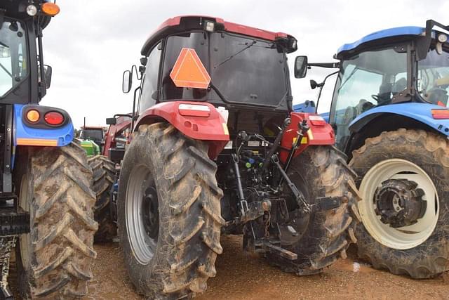 Image of Case IH Farmall 120C equipment image 1