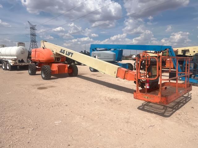 Image of JLG 800S equipment image 3