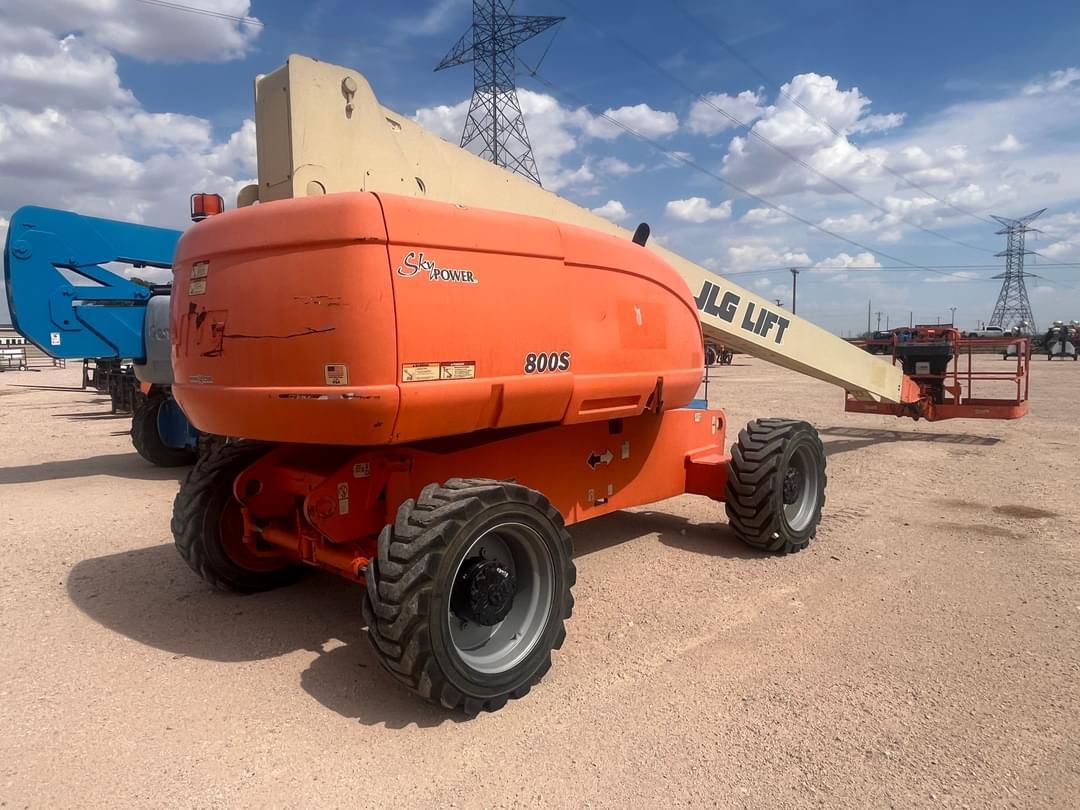 Image of JLG 800S Primary image