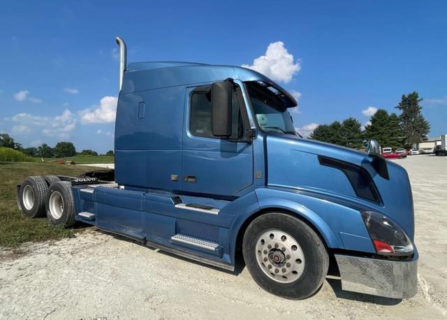 Image of Volvo VNL equipment image 1