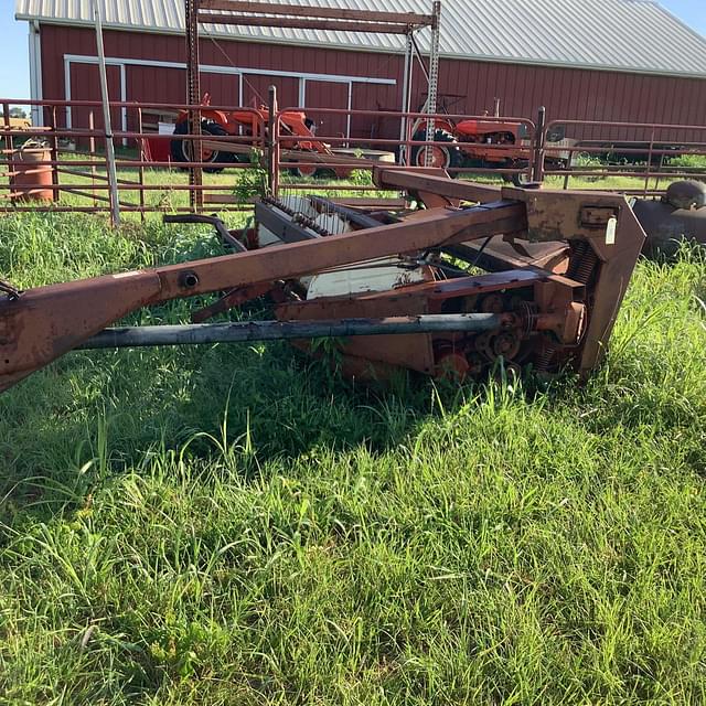 Image of International Harvester 1190 equipment image 1